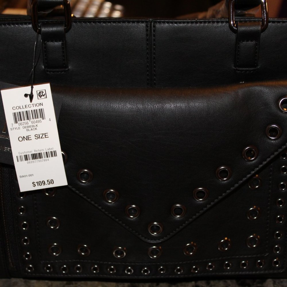 ⭐️CLEARANCE SALE⭐️👜Host Pick👜 INC Faux Leather Shoulder Tote Purse - Picture 4 of 9